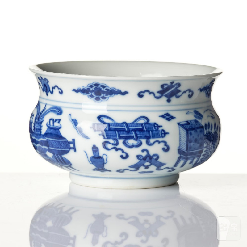 A blue and white censer, - 图2